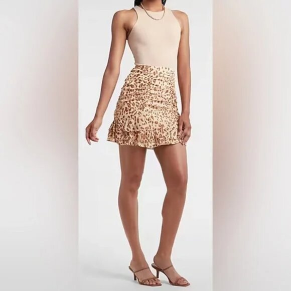 Express High Waisted Metallic Leopard Ruched Ruffle Mini Skirt 00 - Picture 5 of 16